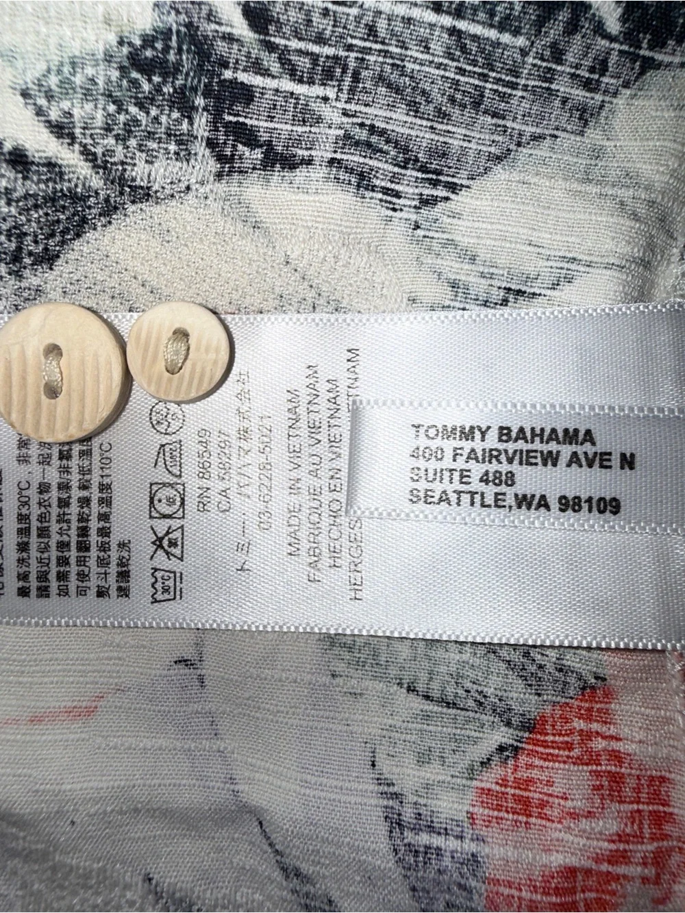 Tommy Bahama Silk Shirt Mens L Tropical Floral Hawaiian Camp Vacation‎ Coastal